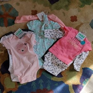 Brand NWT Baby 👶 bundle!!